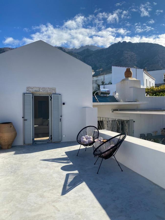 Fourfouras Cottage Bagian luar foto